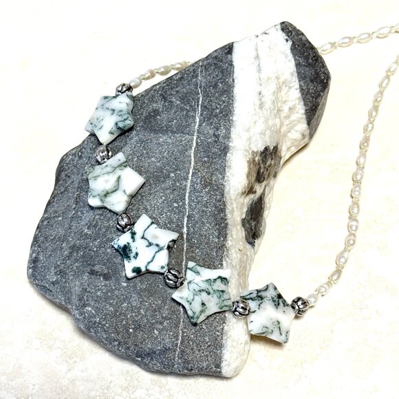 Starry Night Necklace, Genuine White Green Tree Agate Stars & Freshwater Pearls - Picture 4 of 12